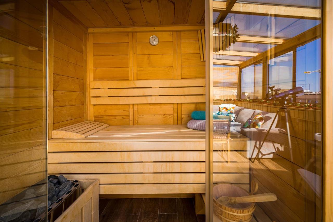 Penthouse With Sauna And Terrace Apartament Bucureşti
